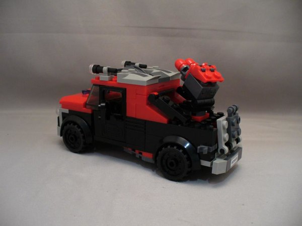 Transformers Kre O Toys R Us Exclusive Ironhide Image  (20 of 22)